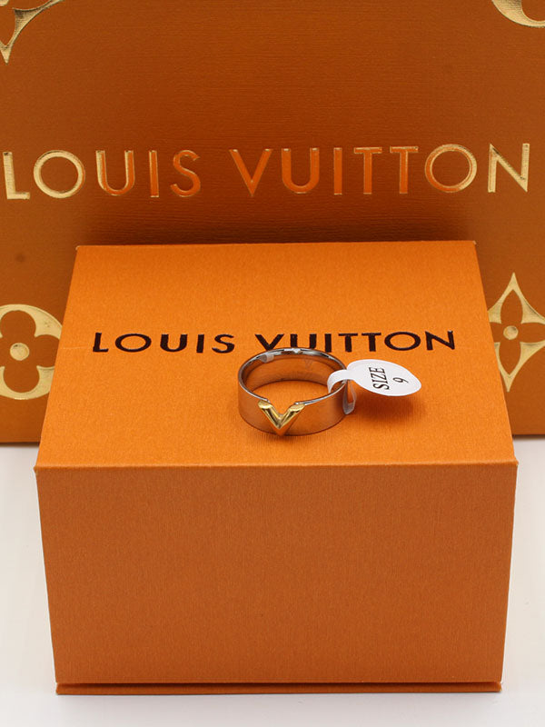 خواتم لويس فيتون دبلة عريضه V خواتم louis vuitton