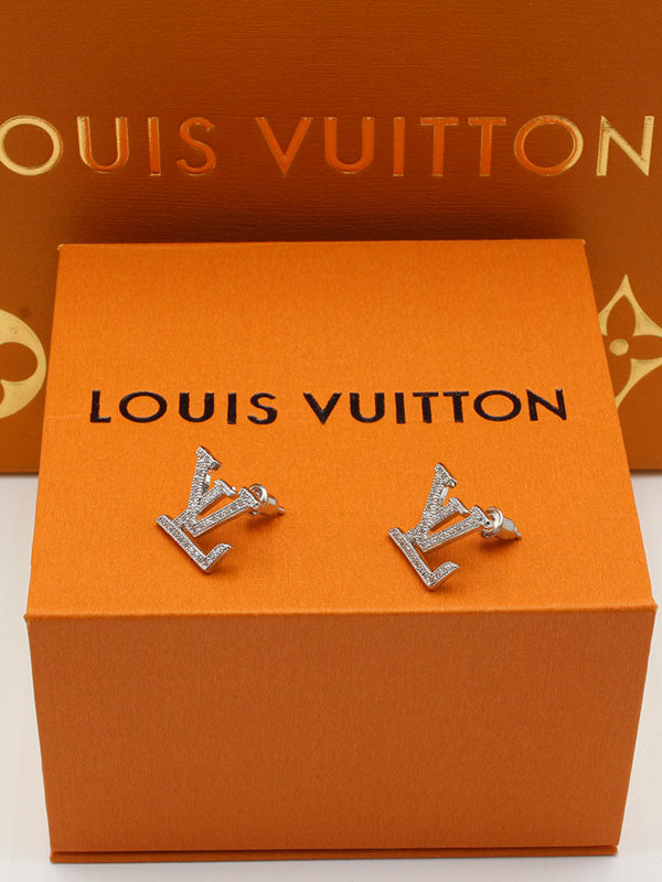 حلق فيتون لوقو زركون حلق louis vuitton