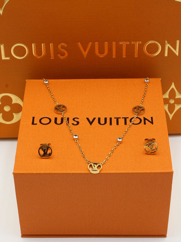 طقم لويس فيتون 2 قطع ناعم ذهبي اطقم louis vuitton