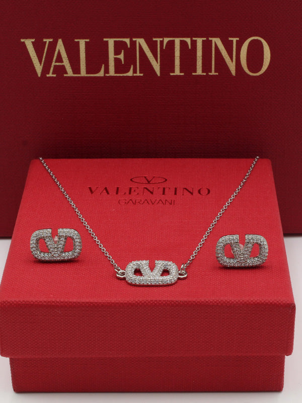 طقم فالنتينو زركون لوقو اطقم VALENTINO فضي