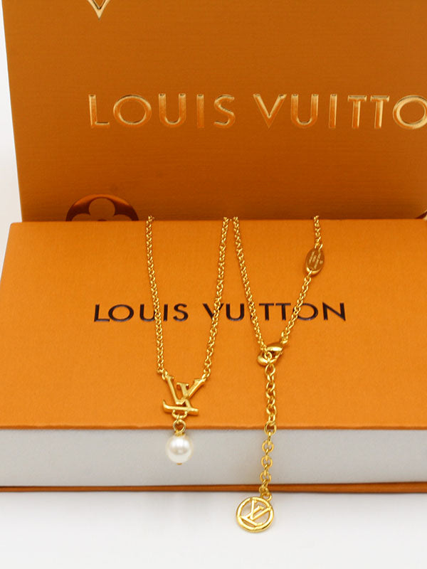 سلسال لويس فيتون بيرل نيو لوقو سلسال louis vuitton