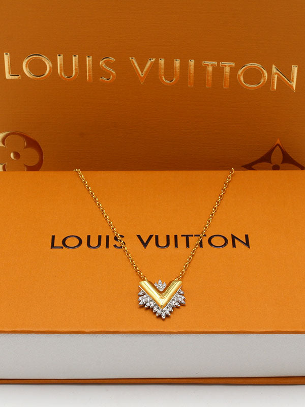 سلسال لويس فيتون زركون حرف v لوقو سلسال louis vuitton ذهبي