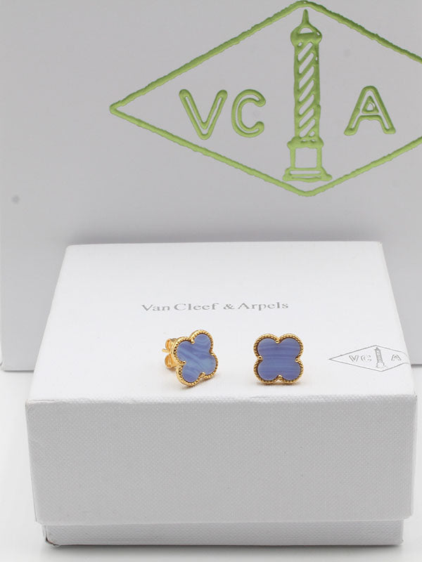 حلق فان كليف وسط لوقو حلق van cleef موف ذهبي