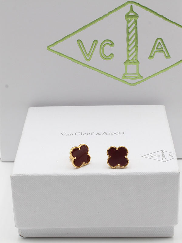 حلق فان كليف وسط لوقو حلق van cleef