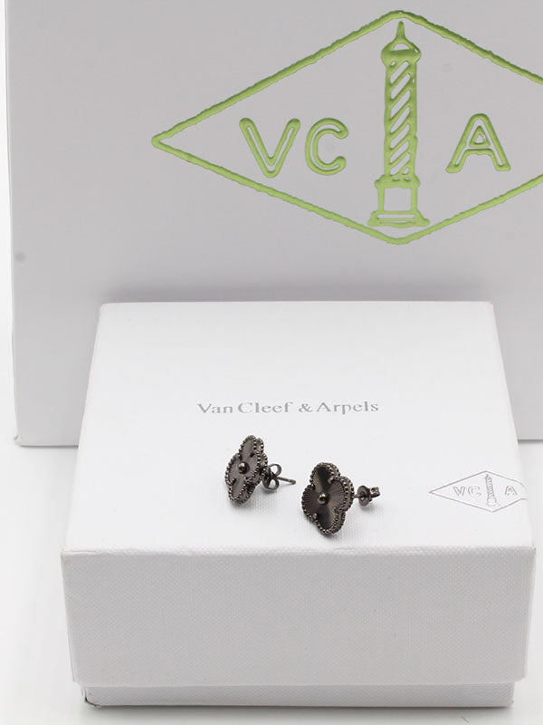 حلق فان كليف وسط لوقو حلق van cleef