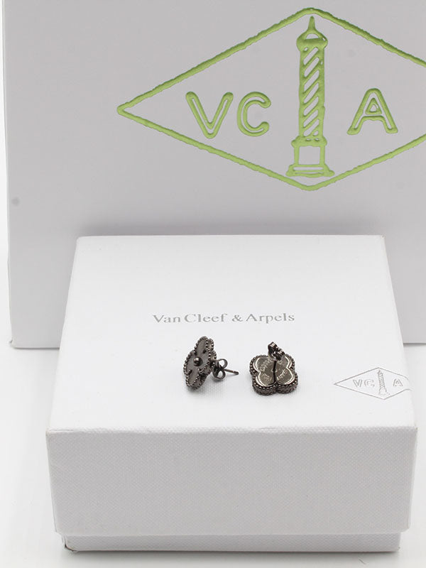 حلق فان كليف وسط لوقو حلق van cleef