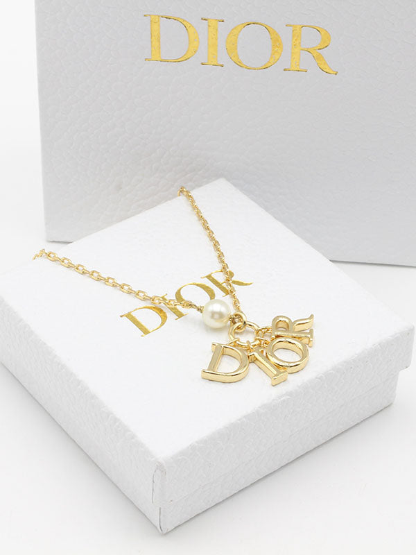 سلسال ديور مكس بنتدنت لولو لوقو سلسال louis vuitton