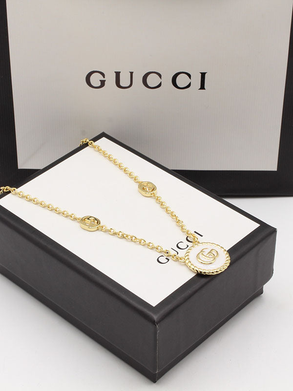 سلسال قوتشي ابيض لوقو سلسال gucci