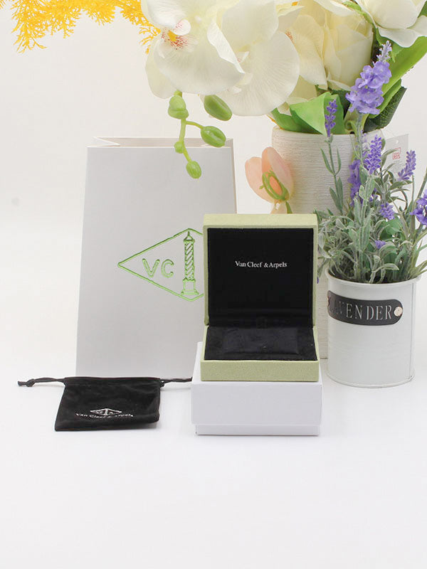 ملحقات فان كليف الاصلية للاساور و للاطقم هدايا van cleef