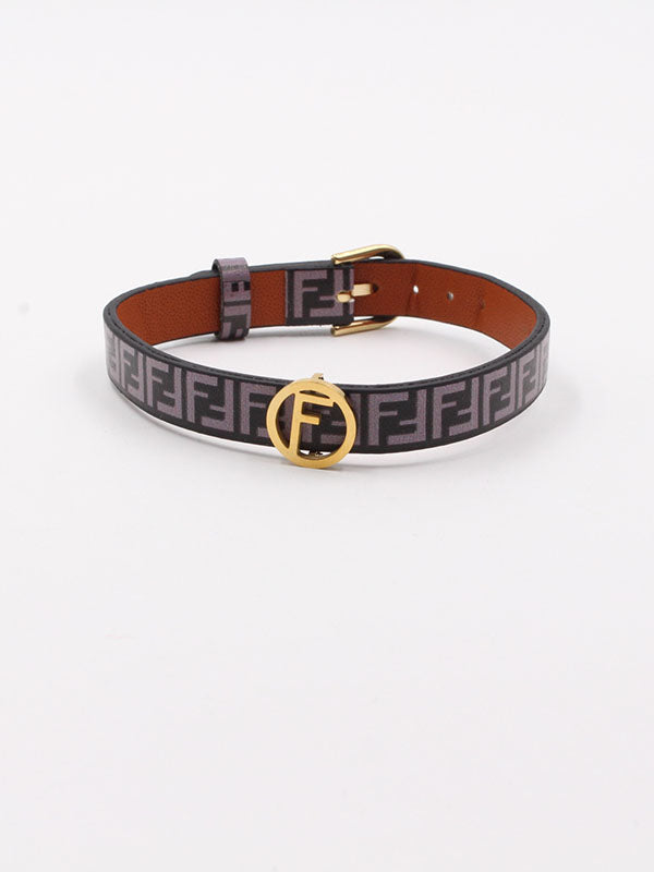 اسواره فندي جلد بشعار اسواره fendi