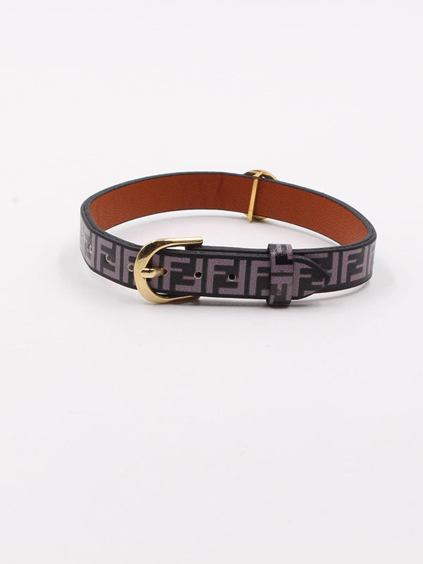اسواره فندي جلد بشعار اسواره fendi