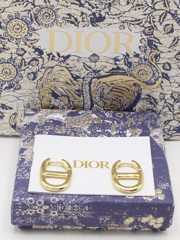 حلق ديور ربقيلور حلق dior