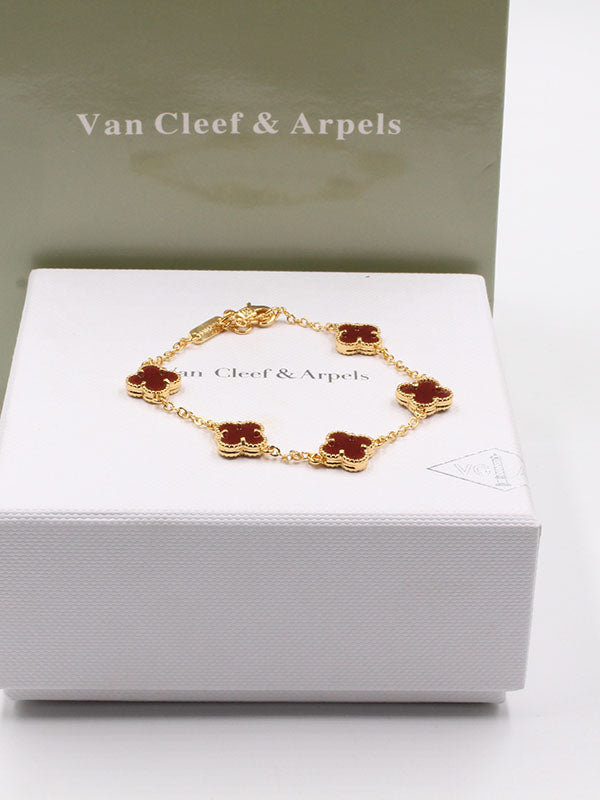 اساور فان كليف لوقو وسط اسواره van cleef عنابي
