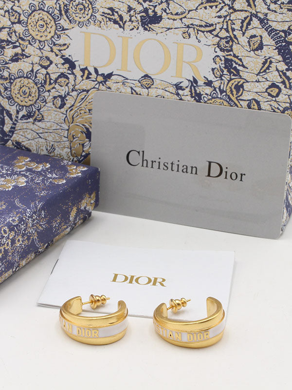 حلق ديور ابيض بذهبي مدور لوقو حلق dior