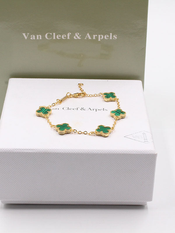 اساور فان كليف لوقو وسط اسواره van cleef اخضر