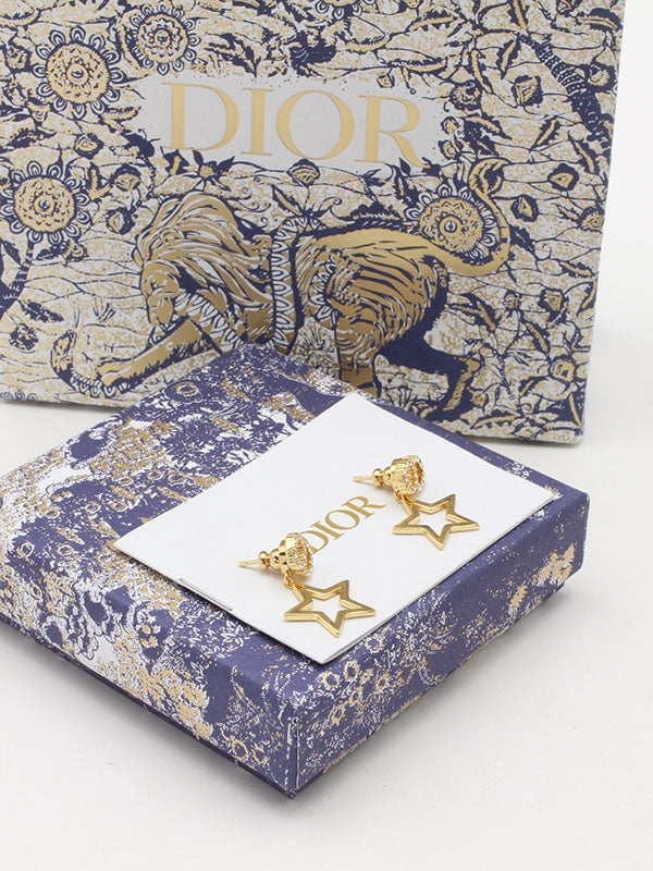 حلق ديور ستار لوقو حلق dior