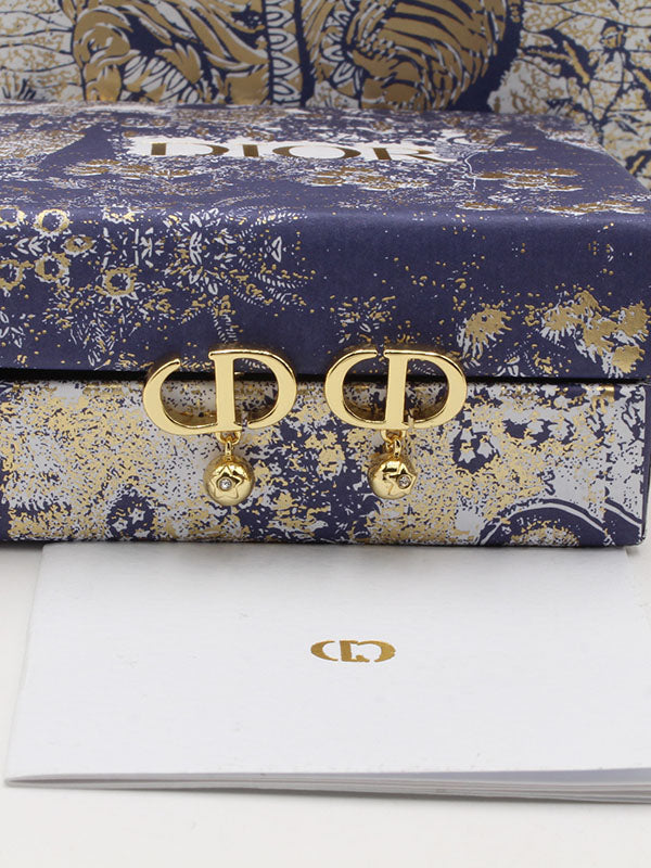 حلق ديور ون بول لوقو حلق dior ذهبي