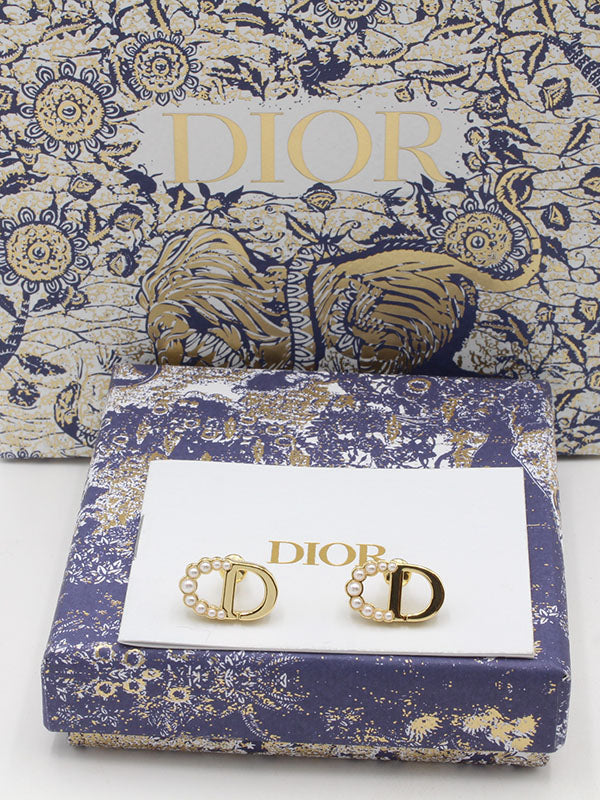 حلق ديور لوقو ريقيلور لوقو حلق dior