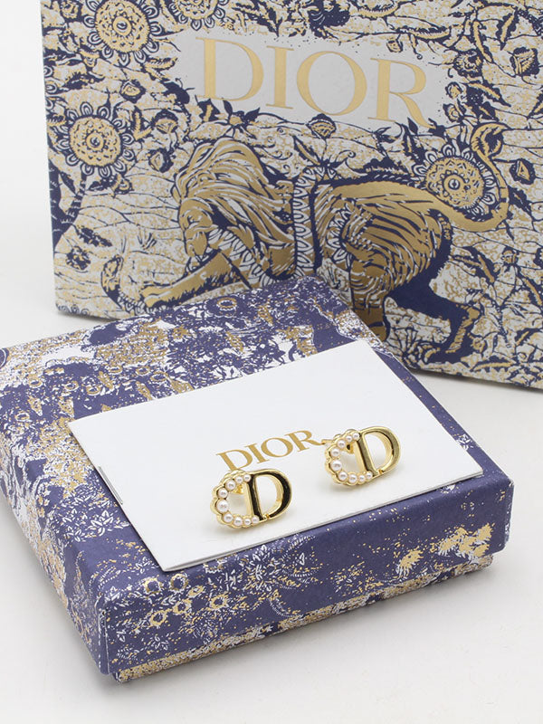 حلق ديور لوقو ريقيلور لوقو حلق dior