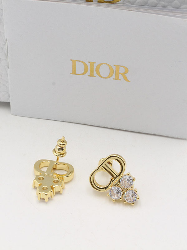 حلق ديور ثري ستونز زركون لوقو حلق dior