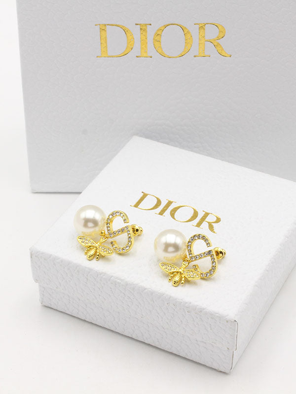 حلق ديور يعسوب لوقو حلق dior