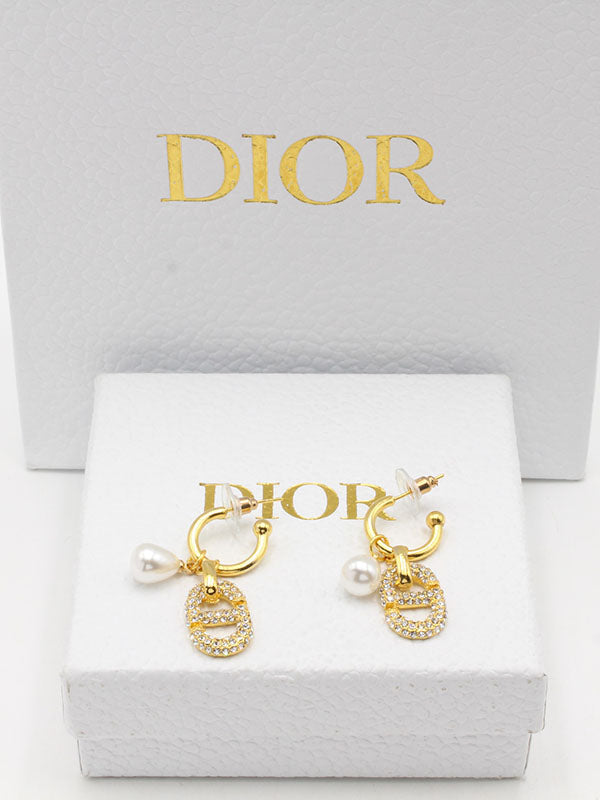 حلق ديور مطفي ذهبي حلق dior