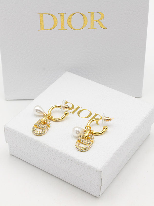 حلق ديور مطفي ذهبي حلق dior