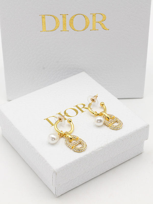 حلق ديور مطفي ذهبي حلق dior