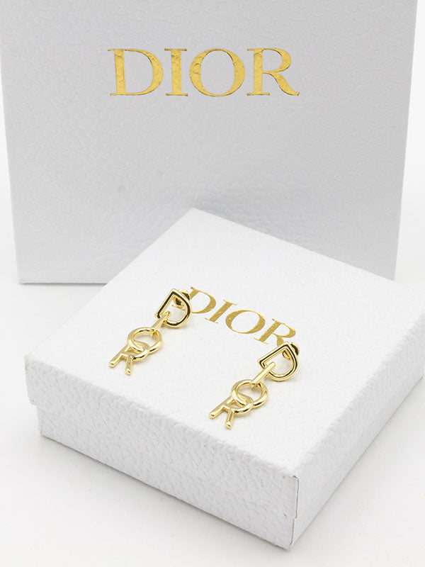 حلق ديور ذهبي متوسط الطول حلق dior