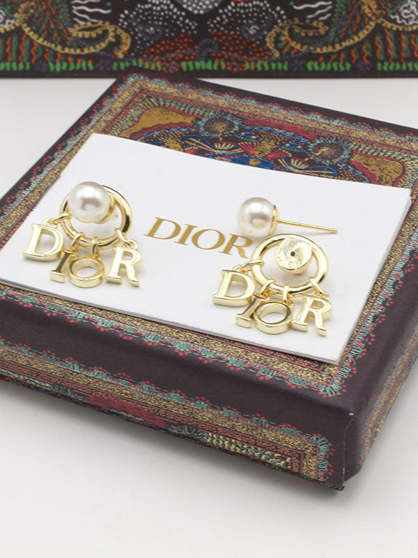 حلق ديور مكس لوقو حلق dior
