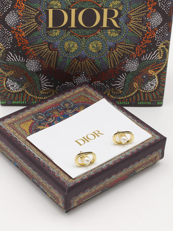 حلق ديور لول صغير لوقو حلق dior