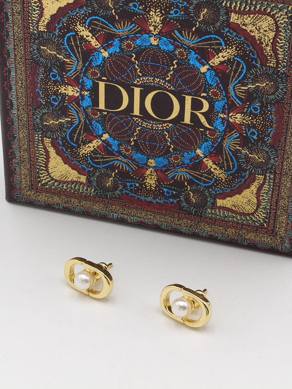 حلق ديور لول صغير لوقو حلق dior