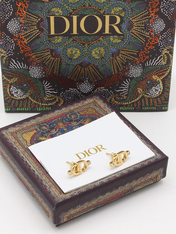 حلق ديور ناعم ذهبي مطفي حلق dior