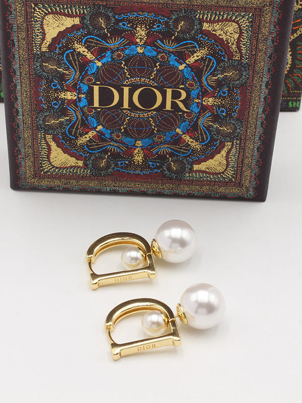 حلق ديور سايد لوقو اديشن حلق dior ذهبي