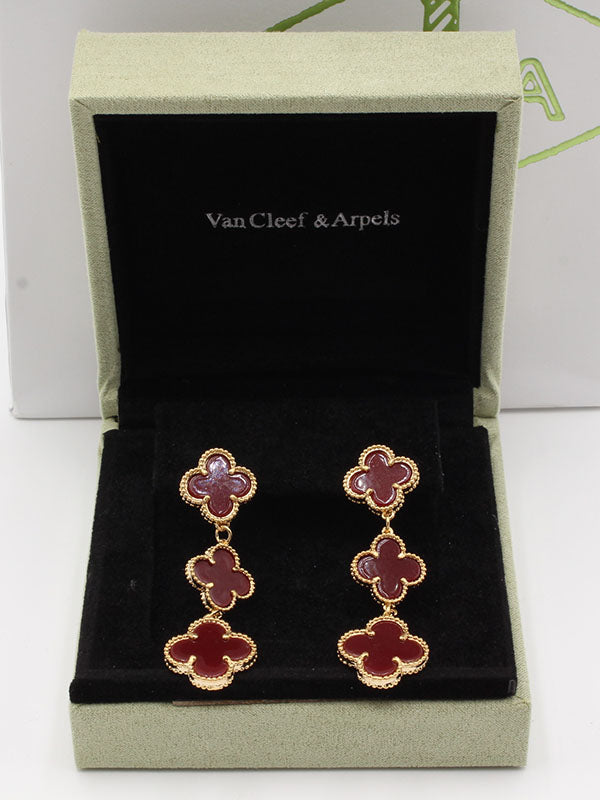 حلق فان كليف 3 ورود شيل صناعي حلق van cleef عنابي