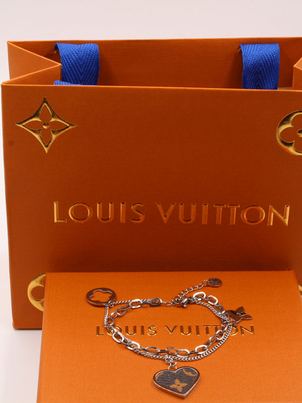 اسوارة لويس فيتون براون هارت اسواره louis vuitton