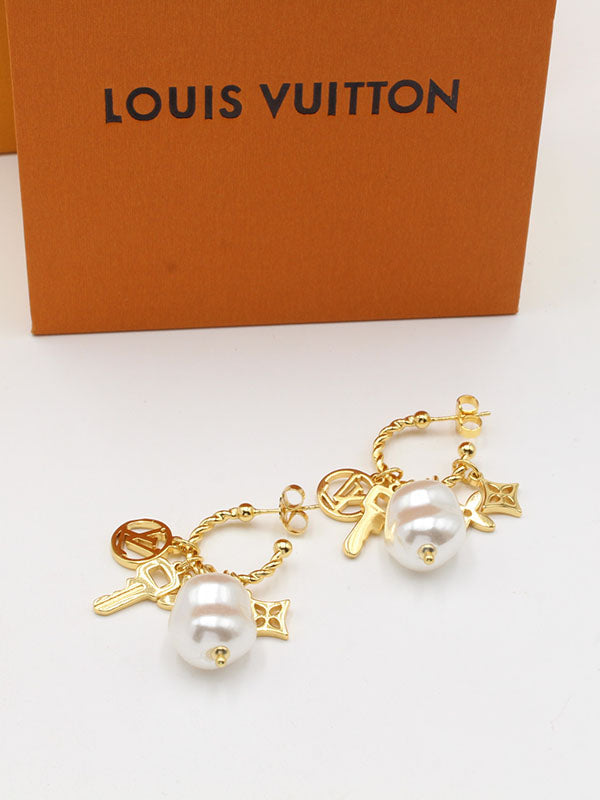 حلق لويس فيتون ملتي لوقو بيرل حلق louis vuitton