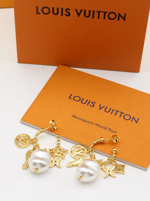 حلق لويس فيتون ملتي لوقو بيرل حلق louis vuitton