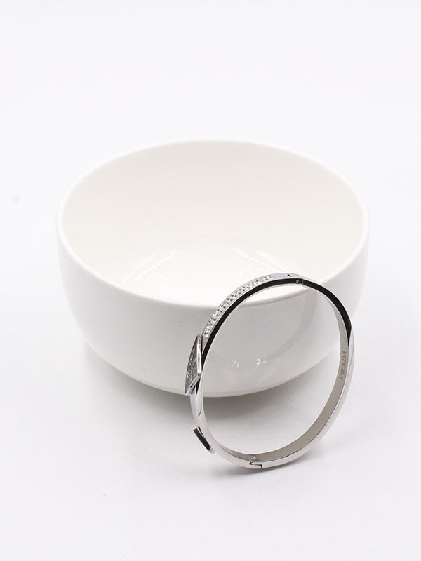 اسواره برادا بانقل لوقو اسواره brada