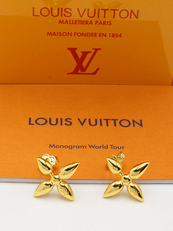حلق لويس فيتون ميتال فلاور لوقو وسط حلق louis vuitton