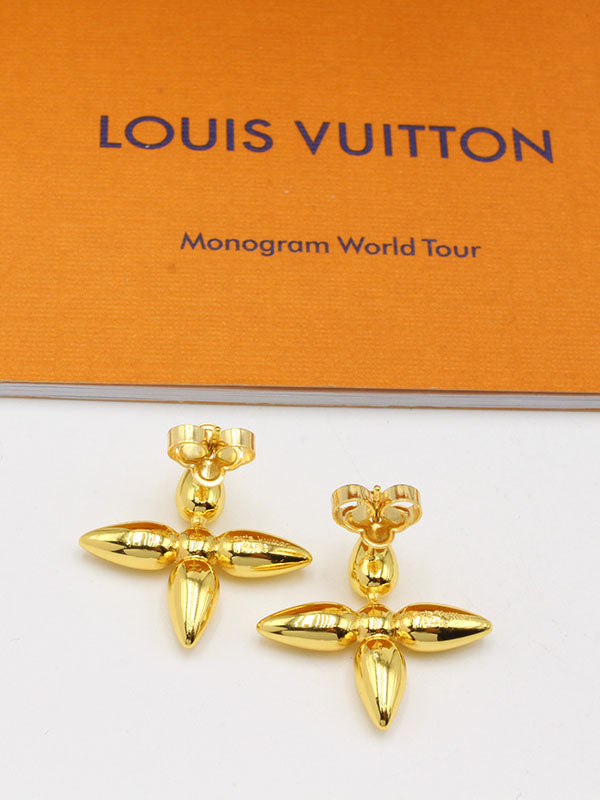 حلق لويس فيتون ميتال فلاور لوقو وسط حلق louis vuitton