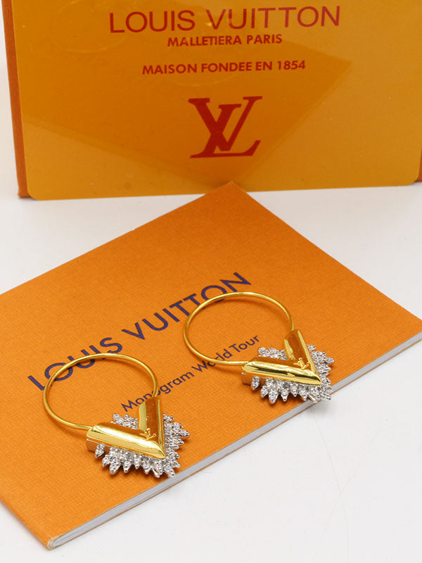 حلق لويس فيتون زركون حرف v لوقو حلق louis vuitton