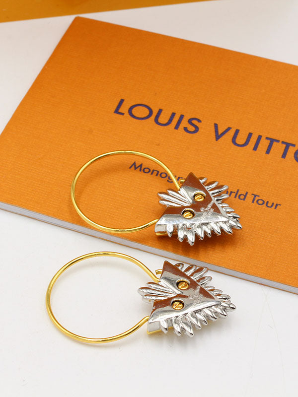 حلق لويس فيتون زركون حرف v لوقو حلق louis vuitton