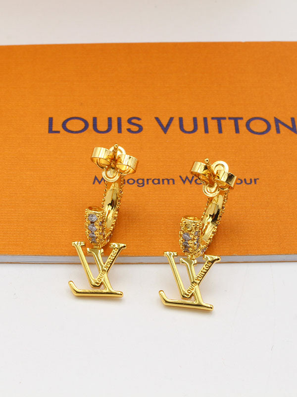 حلق لويس فيتون زركون داون لوقو حلق louis vuitton ذهبي