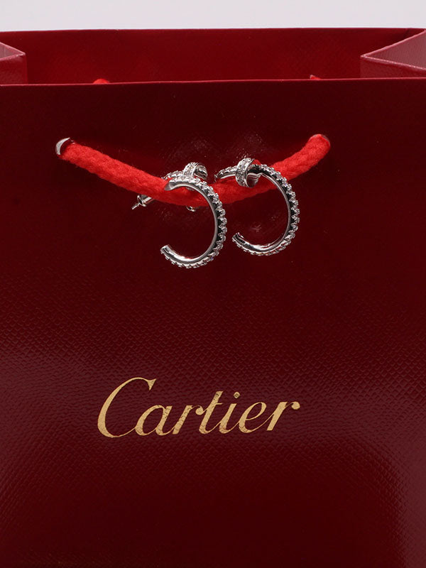 حلق كارتير مسمار زركون وسط حلق CARTIER