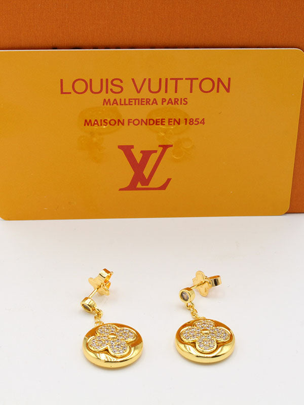 حلق لويس فيتون مدور زركون راوند لوقو حلق louis vuitton ذهبي
