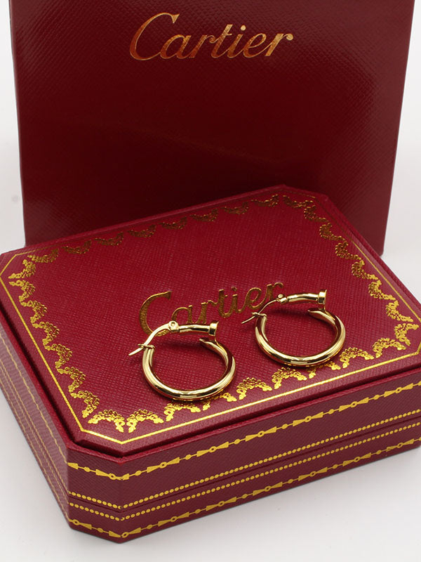 حلق كارتير مدور وسط حلق CARTIER