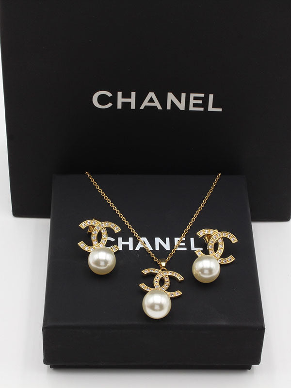 طقم شانيل زركون لولو ناعم اطقم chanel ذهبي