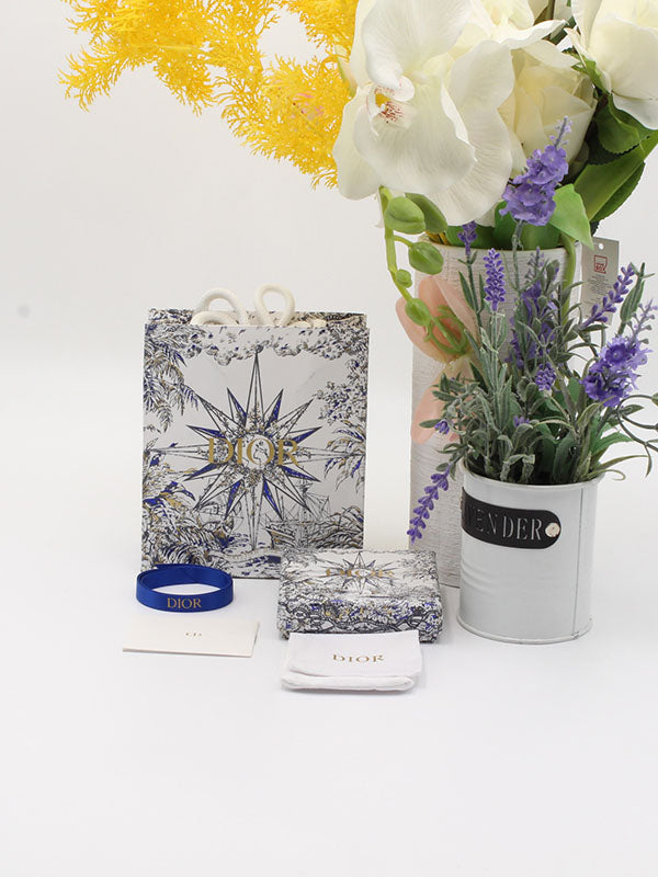 ملحقات ديور الاصلية ازرق ستار هدايا dior