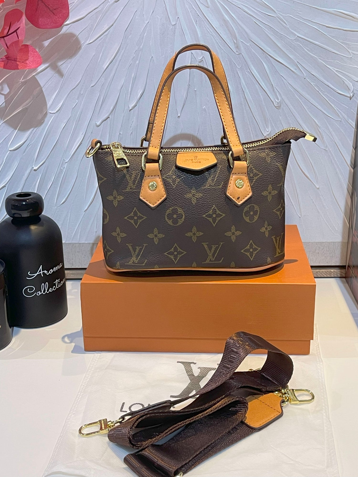 شنطة لويس فيتون صغيره شنط وحقائب louis vuitton bags بني بيج